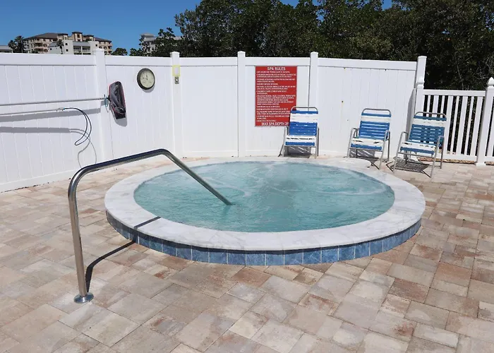 508 Bayshores Yacht Tennis Club