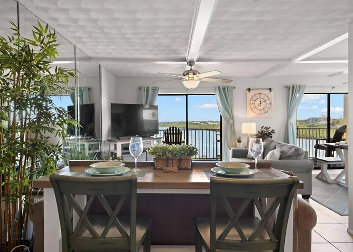 508 Bayshores Yacht Tennis Club