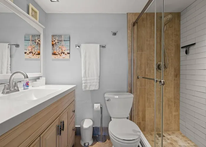 508 Bayshores Yacht Tennis Club