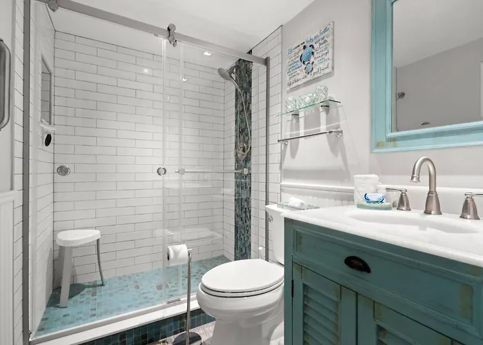 508 Bayshores Yacht Tennis Club *