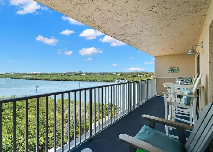 508 Bayshores Yacht Tennis Club